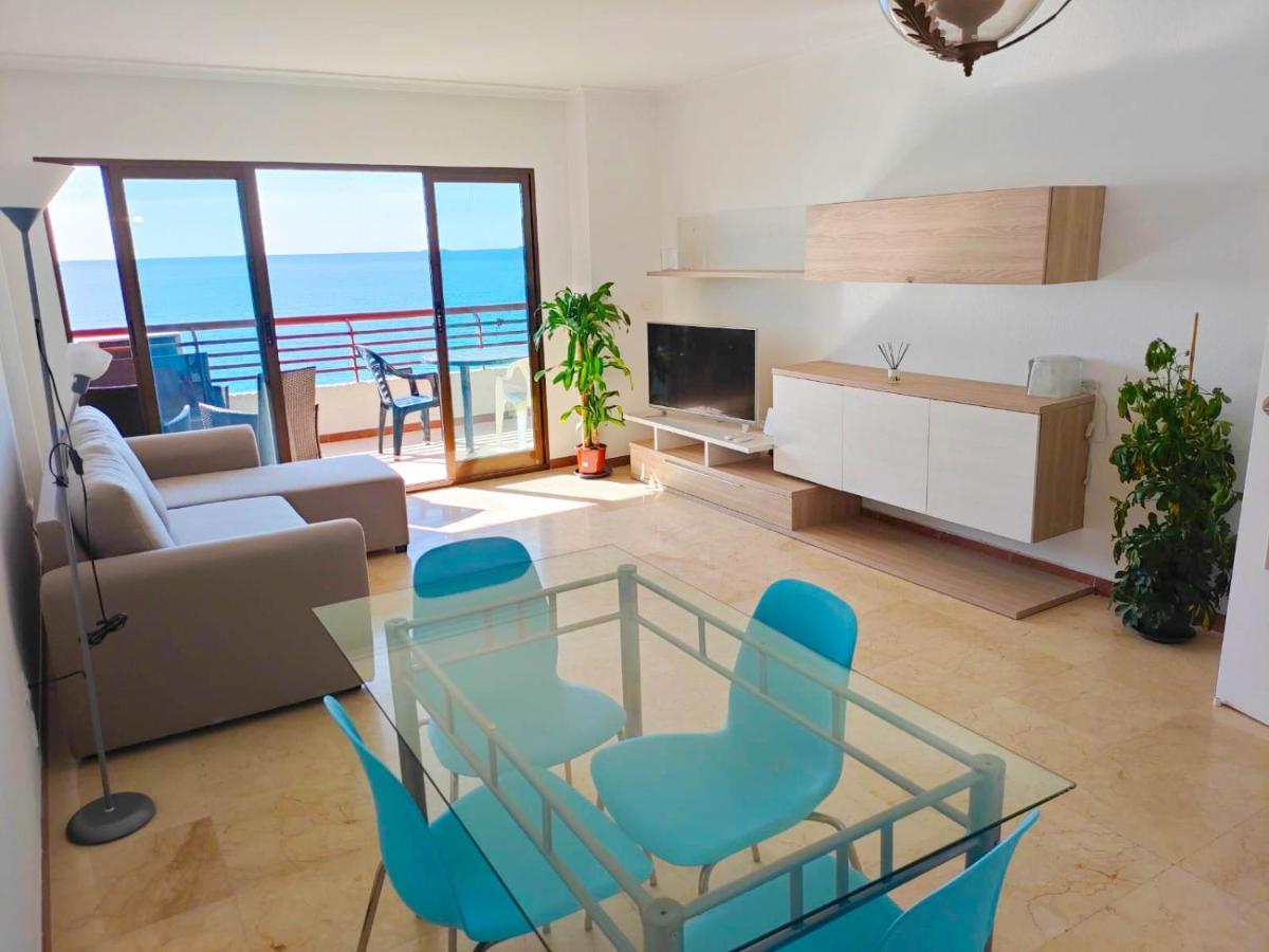 Very Lightful Apartment. Incredible Sea Views. Big Terrace, Swimming Pool. Ac. Very Close To Alicante City Center. מראה חיצוני תמונה