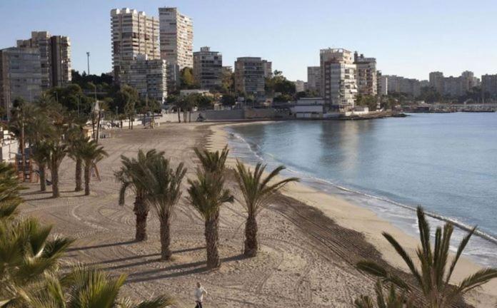 Very Lightful Apartment. Incredible Sea Views. Big Terrace, Swimming Pool. Ac. Very Close To Alicante City Center. מראה חיצוני תמונה